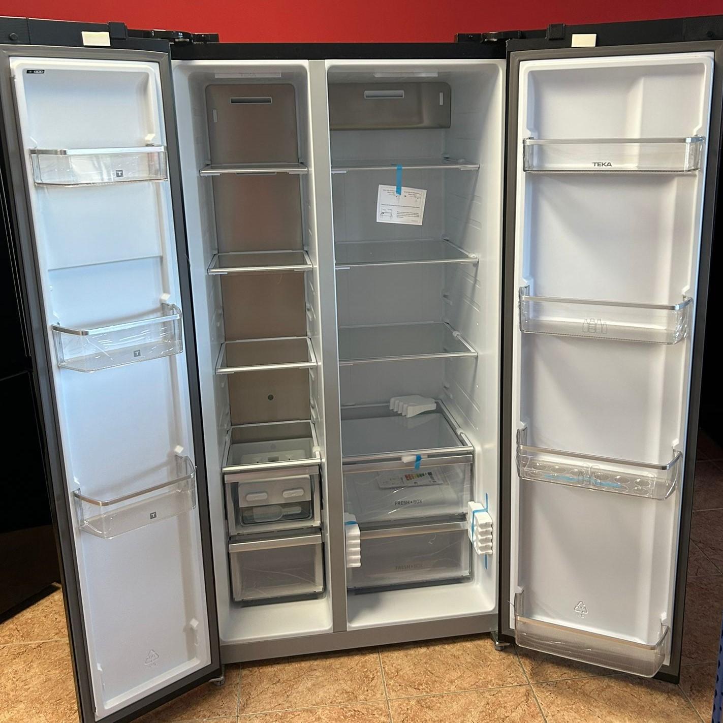 Frigorífico americano Side by Side con puerta de cristal - Imagen 2